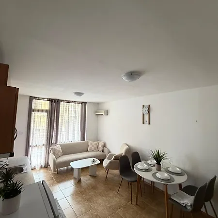 Апартамент For Guests In Complex Siana *